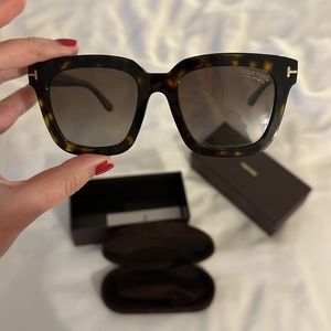 TOM FORD SARI FT0690 52H Dark Havana Frame Brown Polarized TF 690 52 MM